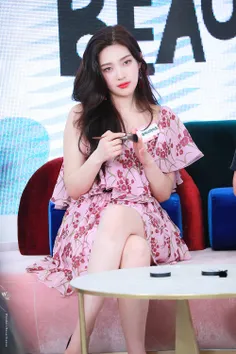 Joy 😍 😍 😍   Get it beauty در برنامه #Redvelvet