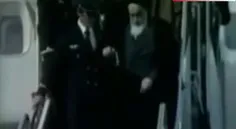 ویدیو لحظه ورود امام خمینی ره به ایران ۱۳۵۷/۱۱/۱۲