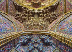ایوان شمالی حیاط مسجد نصیرالملک شیراز