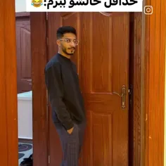 پول ندارم دوست کنم حداقل حالشو ببرم🌚