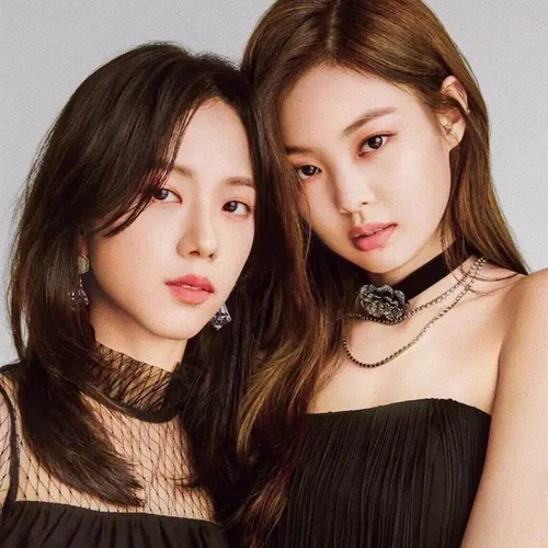 JISOO🖤 JENNI🖤