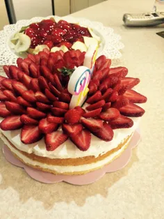 کیک تولد پسرخاله که خانوم با سلیقه اش براش درست کرده