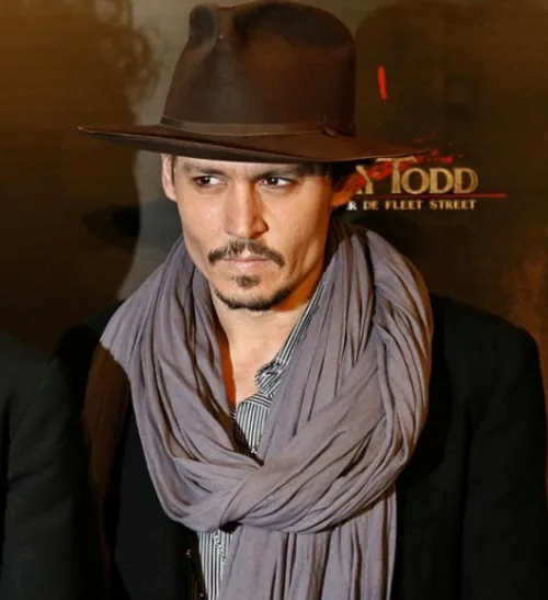 Johnny Depp ⇨⇨همون جک اسپاروی خودمون^ ^