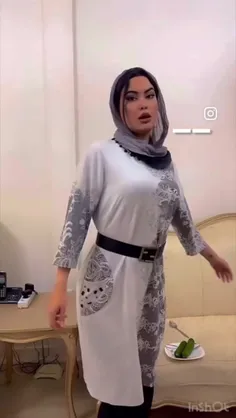 نمیدونم چرا حس میکنم داره پانتومیم پورن بازی میکنه😂😂😂