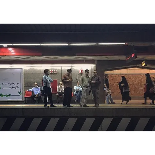 At an underground station | 24 May '16 | iPhone 6s | arou