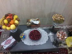 سفره ی یلدای مادر بزرگ مامانم                        یلدا