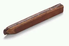 قدیمی ترین مداد دنیا درکشور آلمان از سقف یک خانه قدیمی پی