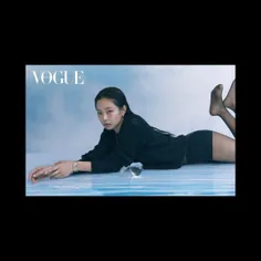 شات های منتشر شده از جنی برای Vogue korea