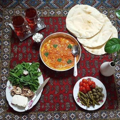 سفره ایرانی
خدایی لایق لایک نیست🙂