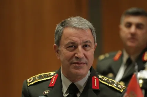 وزیر دفاع ترکیه: مسئله ارامنه به عنوان ابزار سیاسی مورد ا