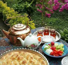 گنجشک و هوای پاک نم نم دارم 