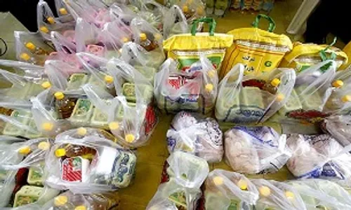 توزیع بیش از 4000 بسته غذایی گرم در مناطق محروم استان سیس