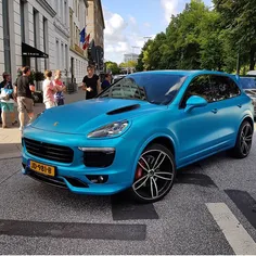 Porsche-Cayenne