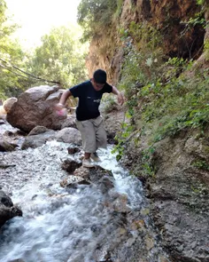 مسیر بسیار سخت آبشار ترا در منطقه وانا جاده هراز