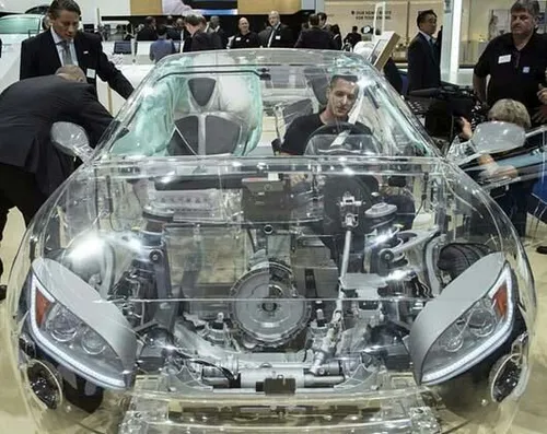 خودروی شیشه ای بنز ساخت آلمان