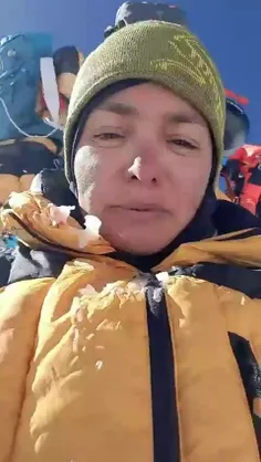 افسانه همتی، بانوی کوهنورد ایرانی، برفراز قله اورست😀