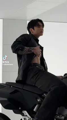 عکس بردار خوشش اومده هاااااااااااا😂😂