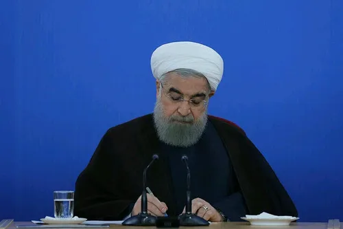 آخرین خبر : روحانی زنان را در دولت «بازی» داد