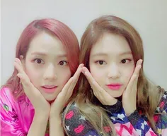 JISOO AND JENNIE