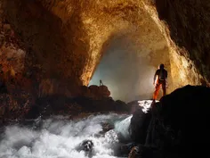 غار اورا ، گینه