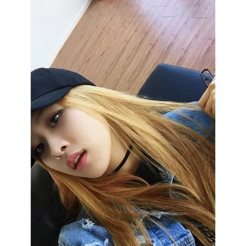 BLACKPINK ROSÉ HAPPYBIRTHDAYTOME THANKFULFORALLTHEBDAYWIS