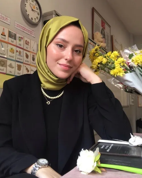 راضیه خانم حجاب اسلامی را دوست میدارد
