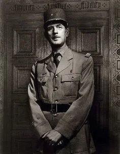 ☑  در سال 1960 ژنرال شارل دوگل، رئیس‌جمهور وقت فرانسه 🇫 🇷