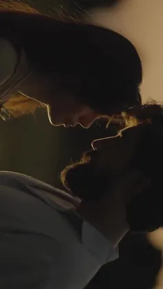 پسری که بلده چطوری ناز یه دختر رو بکشه صد هیچ از بقیه جلو