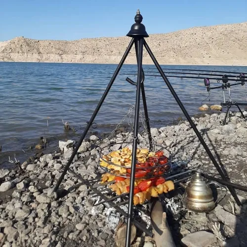 کنار دریا فقط جوجه می چسبه