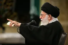 رهبر انقلاب: در نظام جمهوری اسلامی «گفتمان اصلی» خدمت به 