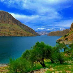 دریاچه سد کارون یکی از  #بزرگترین و #زیباترین دریاچه های 