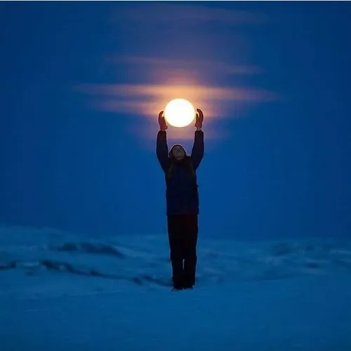 عکس یادگاری با ماه.نروژ