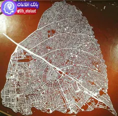 نقشه ی آمستردام بر روی کاغذ که به شکل برگ است