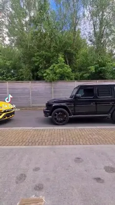 G_class🖤
&
lamborghini_everest🖤