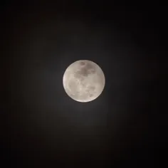 آسمون بھ مـــــــــ🌙ـــــــاه ش قشنگه:))