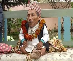 یک مرد نپالی مدعی است کوتاه قدترین مرد جهان است. تلویزیون