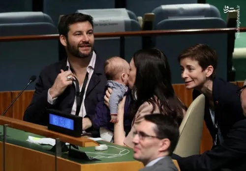 نخست وزیر نیوزلند همراه نوزادش در سازمان ملل.
