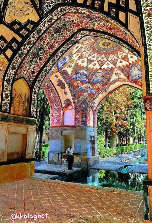 نمایی هنرمندانه از مسجد شاه عباسی در اصفهان