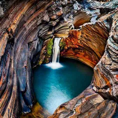 پارک ملی کاریجینی با حفره های آبی و آبشارهای عظیم دومین پ