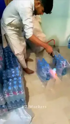 کارخونه آب معدنی تو پاکستان 😂😂😂