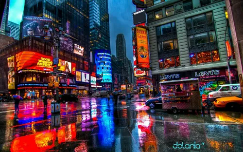 میدان تایمز ،نیویورک که در محله منهتن واقع شده معروف ترین