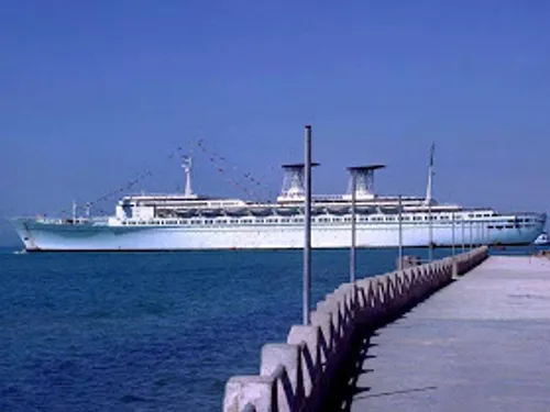 کشتی قاره پیما
