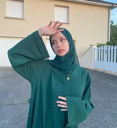 ملکه ی مسلمان عاشق لباس سبز است