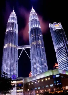 برجهای دوقلوی پتروناس در کوالالامپور، مالزی