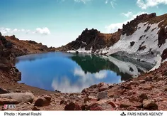 هیچ میدونستین تو قله کوه سبلان یه دریاچه قشنگ هست؟؟؟