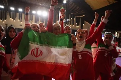 کسب مدال طلا بانوان ایرانی رو به همه تبریک می گم💙 💙 💙 💙 💙