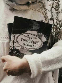 -بلندی‌ های بادگیر یا “Wuthering Heights”  در واقع نام عم