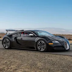 It's Black Friday, so here's a black Veyron. Have you joi