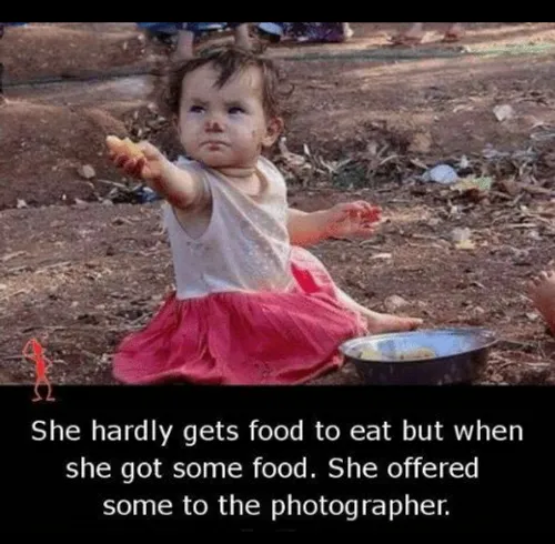 ⤵ عکاس از دختر بچه ای عکس میگرفت که به سختی غذا گیرش می آ