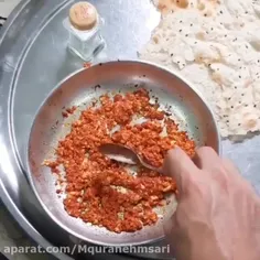 بچه مردم اگه این غذا رو نمیخوره چه جوری زندی !!!؟؟